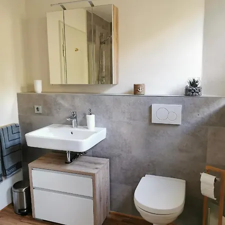 In Waldrandlage In Nationalpark / Eifel *