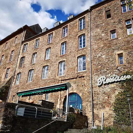 In Waldrandlage In Nationalpark / Eifel 度假居