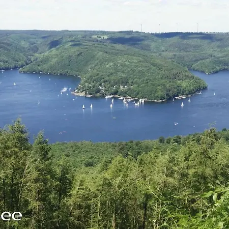 度假居 In Waldrandlage In Nationalpark / Eifel *