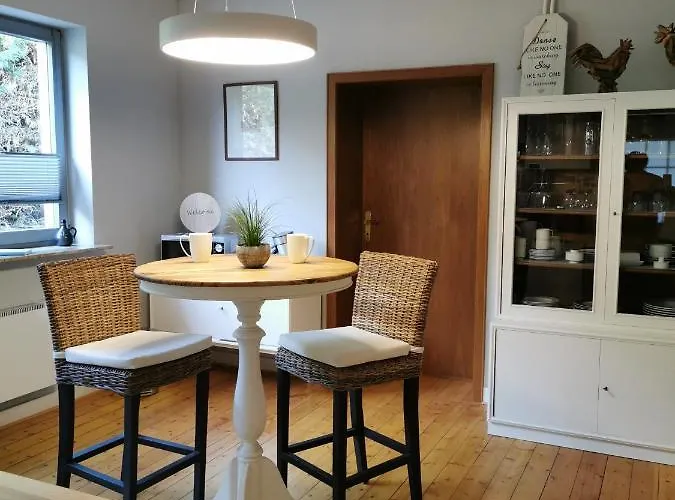 In Waldrandlage In Nationalpark / Eifel * Шляйден