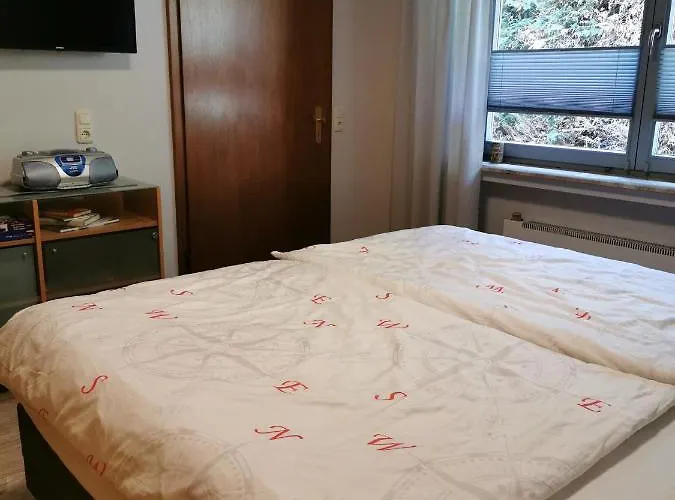 Дом отдыха In Waldrandlage In Nationalpark / Eifel Шляйден