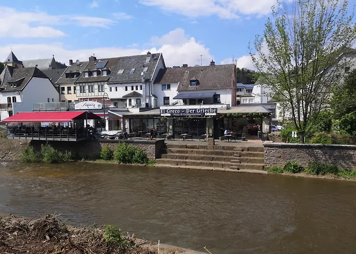 In Waldrandlage In Nationalpark / Eifel Tatil Evi Schleiden
